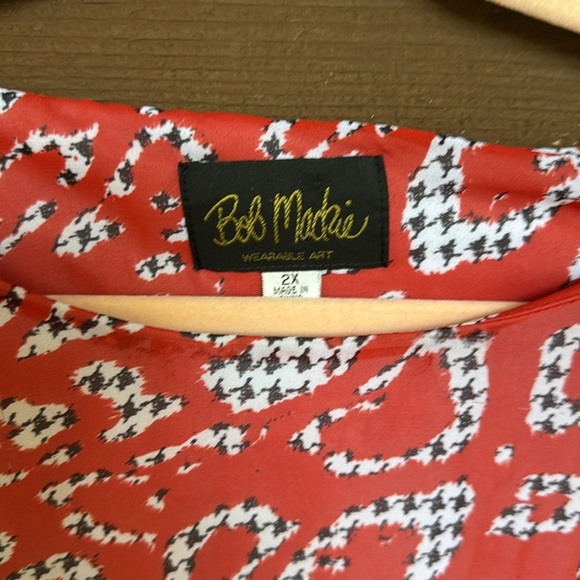 Bob Mackie flowy abstract black and red shirt size 2X - Picture 2 of 5